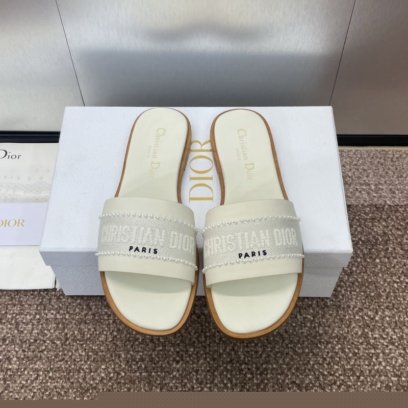 ch**an D*or slippers